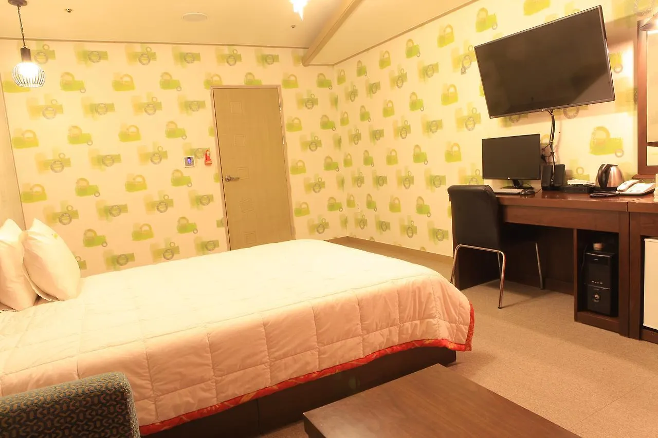 Marina Motel Busan Station 2*,  South Korea