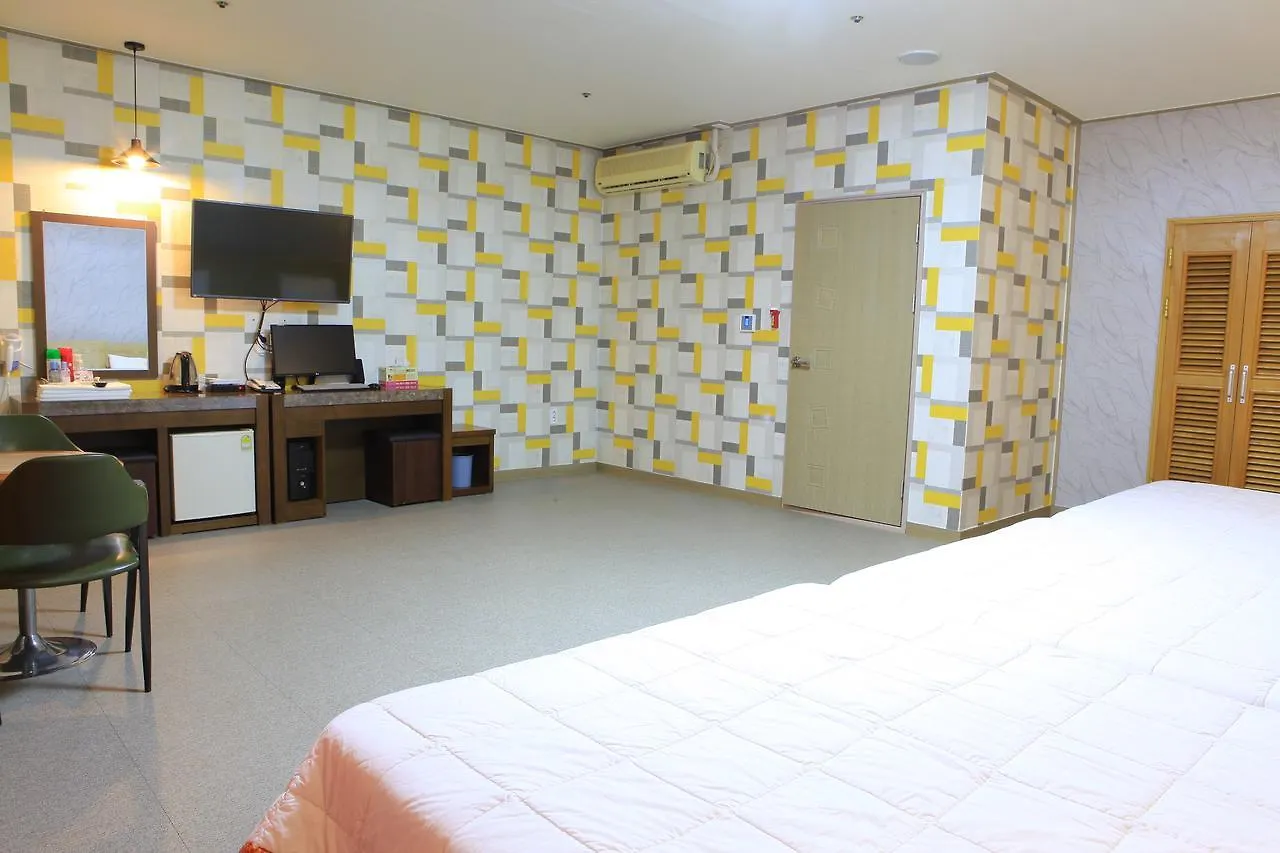 Marina Motel Busan Station
